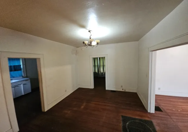 Homes for sale in Mt Vernon, IL | 2207 Casey Ave, Mt Vernon, IL 62864 | MLS# 12665364