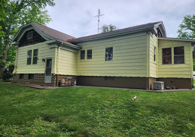 Homes for sale in Pinckneyville, IL | 312 N Beaucoup St, Pinckneyville, IL 62274 | MLS# 12665512