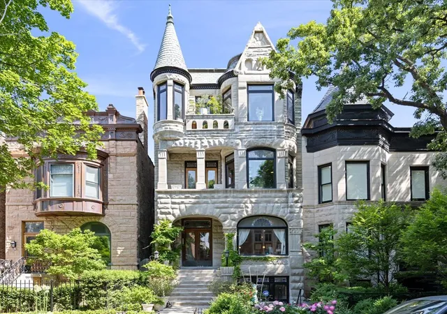 1st image of 824 W Oakdale Ave #G, Chicago, IL 60614 | MLS# 12665523