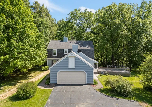 Homes for sale in Port Byron, IL | 8230 217th St N, Port Byron, IL 61275 | MLS# 12665665