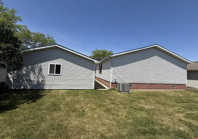 Homes for sale in Manteno, IL | 923 Apple Ln, Manteno, IL 60950 | MLS# 12665711