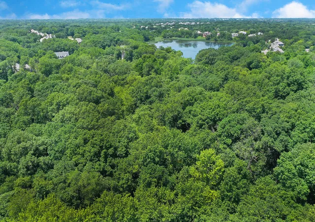 6th image of 3733 Deerwood Dr, Long Grove, IL 60047 | MLS# 12665728