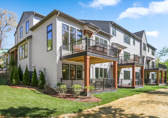 35th image of 2068 Iron Ridge Ln, Naperville, IL 60563 | MLS# 12665751