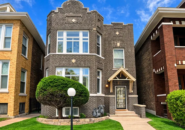 1st image of 6733 S Maplewood Ave, Chicago, IL 60629 | MLS# 12665761