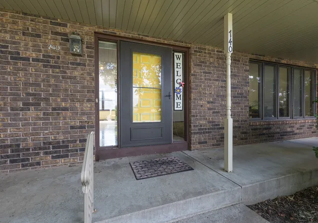 Homes for sale in Geneseo, IL | 740 Hickory Dr, Geneseo, IL 61254 | MLS# 12665763
