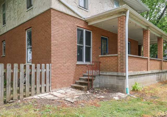 Homes for sale in De Kalb, IL | 131 S 7th St, De Kalb, IL 60115 | MLS# 12665866