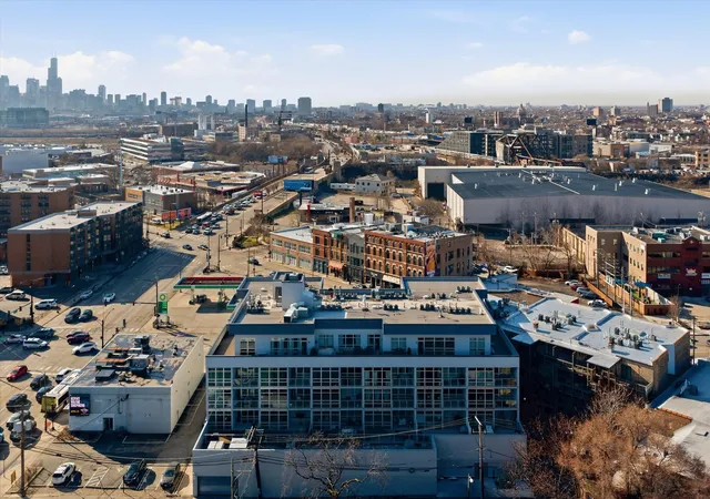 Homes for sale in Chicago, IL | 1610 W Fullerton Ave #403, Chicago, IL 60614 | MLS# 12665883