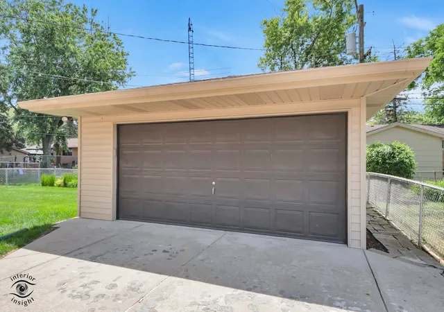 3rd image of 244 Lynn Ln, Chicago Heights, IL 60411 | MLS# 12665913