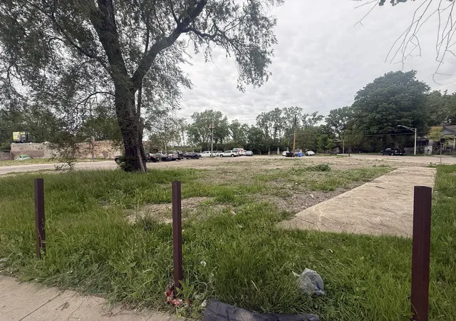 3rd image of 740 W 59th St, Chicago, IL 60621 | MLS# 12665915