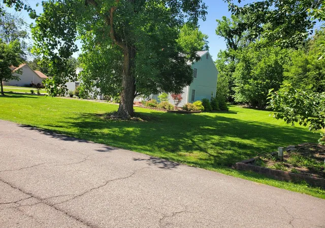 Photo 4 of Single family home for sale at 202 Arbor Dr, Carterville, IL 62918 | MLS# 12666006 | Listing updated on 2026-07-28