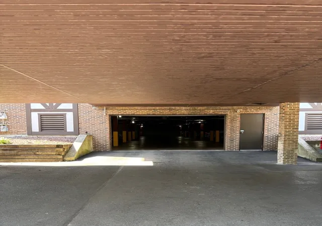 Listing Photo 4 - Condo for sale in building located at 10320 Central Ave, Oak Lawn, IL 60453 - Unit #304