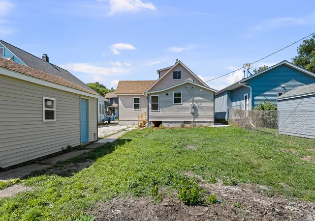 Homes for sale in East Moline, IL | 2010 3Y Ave, East Moline, IL 61244 | MLS# 12666011