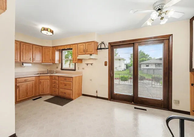 4th image of 3457 191St St, Lansing, IL 60438 | MLS# 12666067