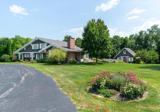 Photo 1 of Single family home for sale at 1910 Hickory Ln, Princeton, IL 61356 | MLS# 12666132 | Listing updated on 2026-09-14