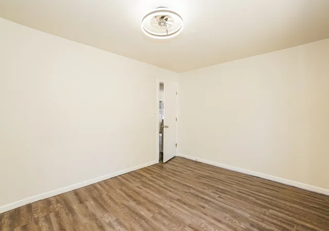 Photo 3 of Single family home for sale at 215 S Prairie Rd SE, New Lenox, IL 60451 | MLS# 12666133 | Listing updated on 2026-10-04