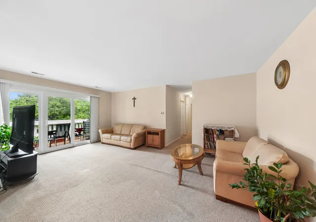 Homes for sale in Vernon Hills, IL | 256 Southwick Ct #256, Vernon Hills, IL 60061 | MLS# 12666136