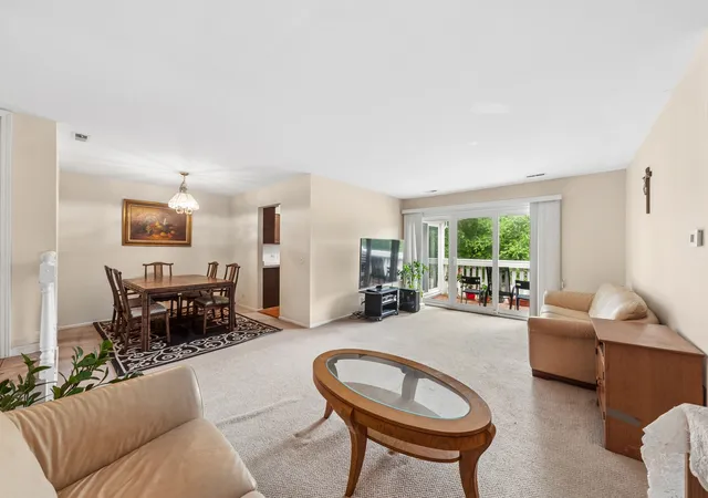 Homes for sale in Vernon Hills, IL | 256 Southwick Ct #256, Vernon Hills, IL 60061 | MLS# 12666136
