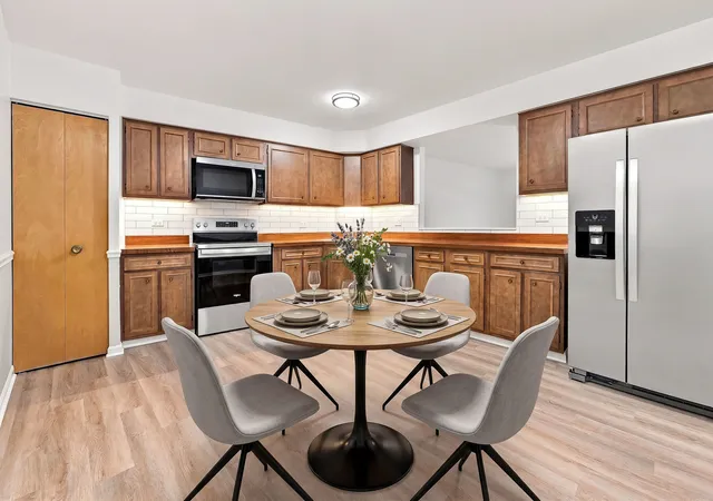 Photo 3 of Condo for sale at 1025 S Fernandez Ave #1S, Arlington Heights, IL 60005 | MLS# 12666152 | Listing updated on 2026-09-20