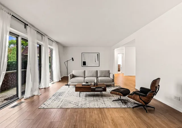 Photo 2 of Condo for sale at 1025 S Fernandez Ave #1S, Arlington Heights, IL 60005 | MLS# 12666152 | Listing updated on 2026-10-02