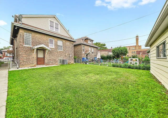13th image of 2339 Clarence Ave, Berwyn, IL 60402 | MLS# 12666188