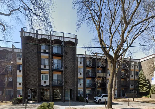 Homes for sale in Chicago, IL | 6800 N California Ave #2O, Chicago, IL 60645 | MLS# 12666194