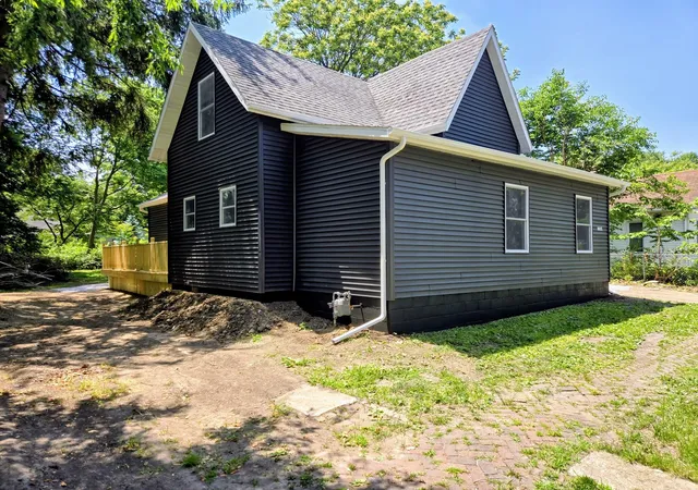 Homes for sale in Urbana, IL | 805 E California Ave, Urbana, IL 61801 | MLS# 12666258