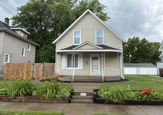 Photo 2 of Sale Pending at 1511 18th Street, Moline, IL 61201 | MLS# 12666262 | Listing updated on 2026-09-14