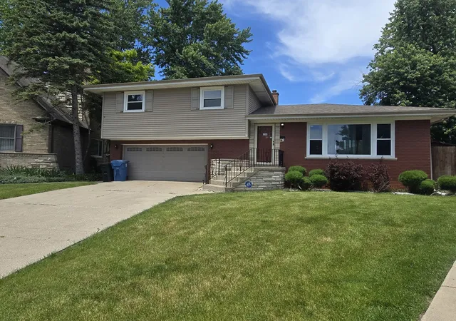 1st image of 309 Streamside Dr, Harvey, IL 60426 | MLS# 12666281