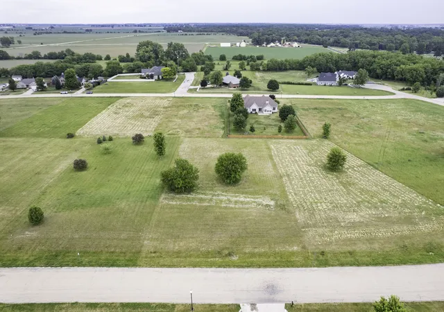 Homes for sale in Somonauk, IL | 1010 Prairie View Dr, Somonauk, IL 60552 | MLS# 12666324