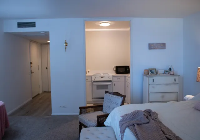 5th image of 260 E Chestnut St #409, Chicago, IL 60611 | MLS# 12666334
