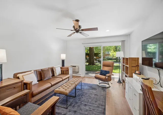 Photo 1 of Condo for sale at 250 Ridge Ave #1C, Evanston, IL 60202 | MLS# 12666337 | Listing updated on 2026-09-08