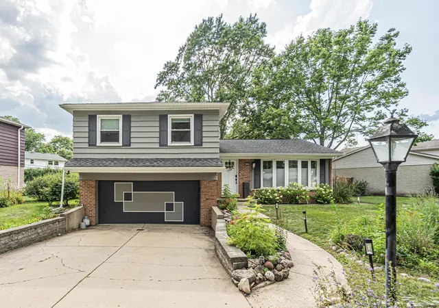 24th image of 1806 N Park Dr, Mount Prospect, IL 60056 | MLS# 12666344