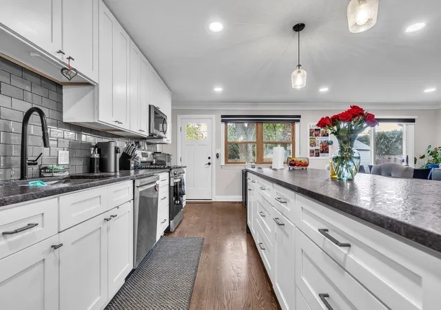 4th image of 1806 N Park Dr, Mount Prospect, IL 60056 | MLS# 12666344