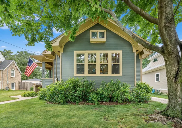 Homes for sale in Palatine, IL | 348 W Palatine Rd, Palatine, IL 60067 | MLS# 12666372