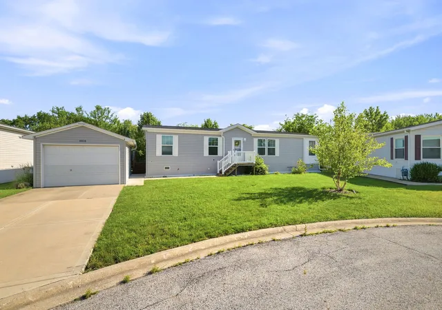 Homes for sale in Monee, IL | 4818 W Pasatiempo Dr, Monee, IL 60449 | MLS# 12666443