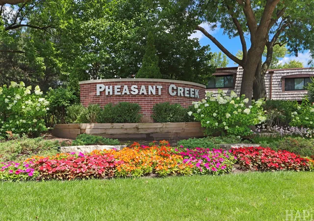 2nd image of 925 Springhill Dr #202, Northbrook, IL 60062 | MLS# 12666474