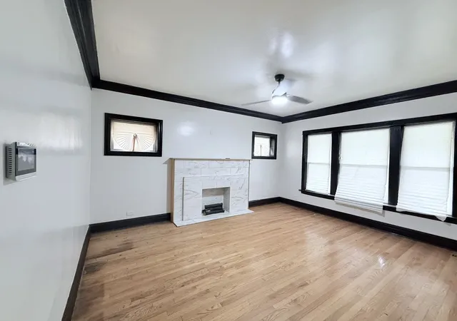 3rd image of 7924 S Peoria St, Chicago, IL 60620 | MLS# 12666495