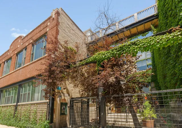 Condo for sale at 2943 N Lincoln Ave #204, Chicago, IL 60657 | MLS# 12666566