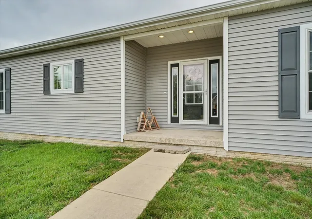Homes for sale in St. Joseph, IL | 2002 E Grand Ave, St. Joseph, IL 61873 | MLS# 12666611