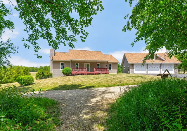 Homes for sale in Ridott, IL | 6880 E Cherry Hill Rd, Ridott, IL 61067 | MLS# 12666700