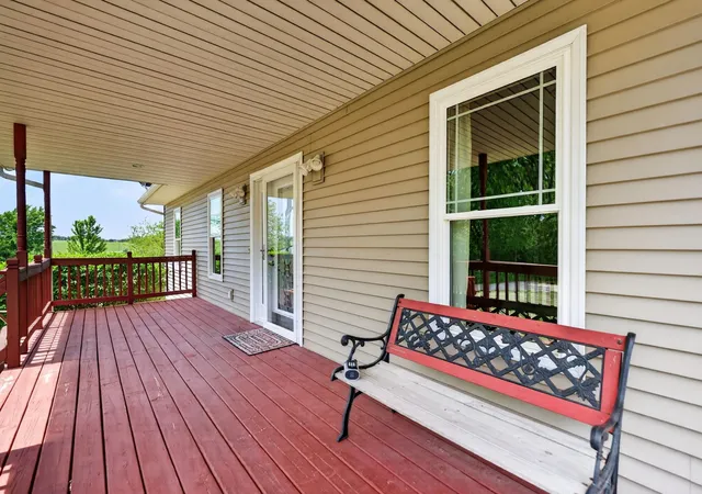 Homes for sale in Ridott, IL | 6880 E Cherry Hill Rd, Ridott, IL 61067 | MLS# 12666700