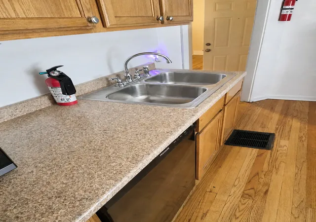 5th image of 1014 Garnett Pl, Evanston, IL 60201 | MLS# 12666785