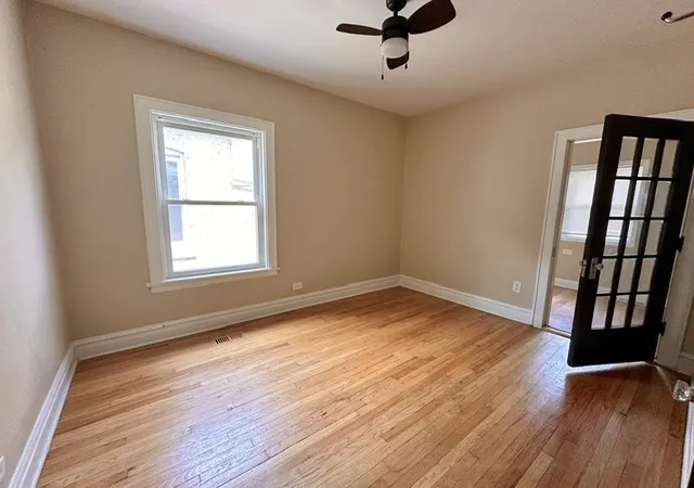 4th image of 7949 S Manistee Ave, Chicago, IL 60617 | MLS# 12666824