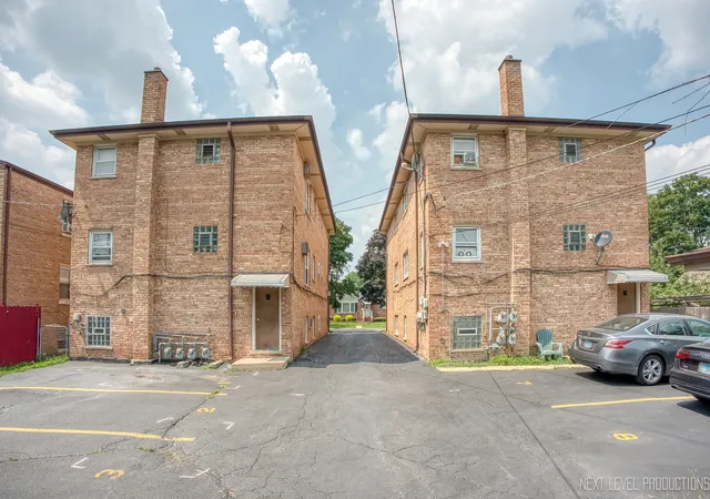 38th image of 1617 N 35th Ave, Melrose Park, IL 60160 | MLS# 12666849