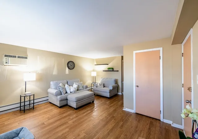 5th image of 1617 N 35Th Ave, Melrose Park, IL 60160 | MLS# 12666849