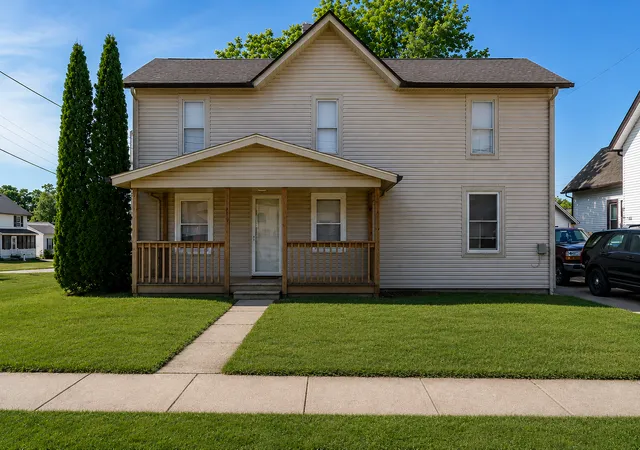Homes for sale in Belvidere, IL | 604 E Pleasant St, Belvidere, IL 61008 | MLS# 12666855