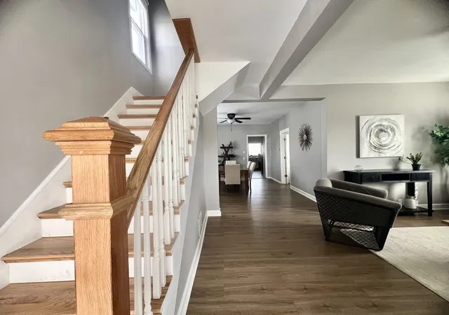 2nd image of 7113 Clarendon Hills Rd, Darien, IL 60561 | MLS# 12666868