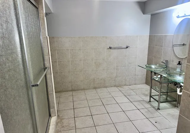 Homes for sale in Chicago, IL | 4947 S Calumet Ave, Chicago, IL 60653