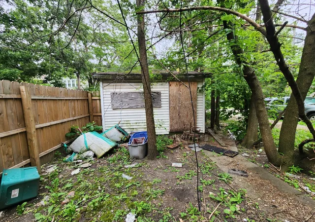 5th image of 10525 S Corliss Ave, Chicago, IL 60628 | MLS# 12666927