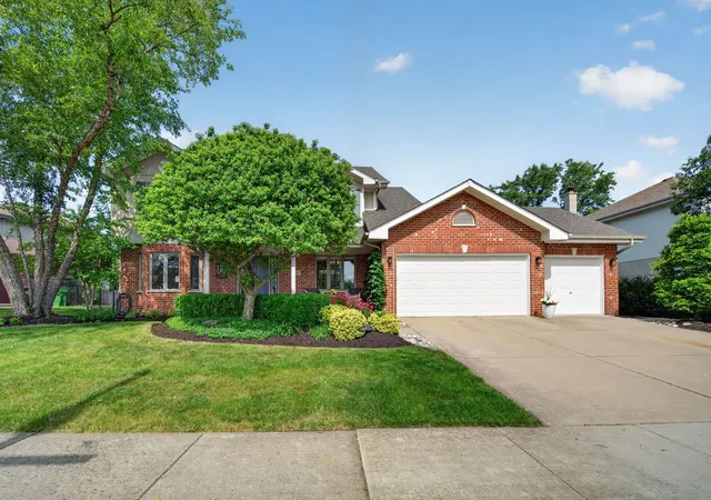 3rd image of 19612 Silverside Dr, Tinley Park, IL 60487 | MLS# 12666937